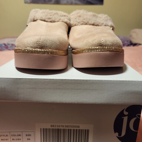Joy Glamorous Cozy Slippers w/ Orthotic Insole in Blush Pink - Picture 8 of 9